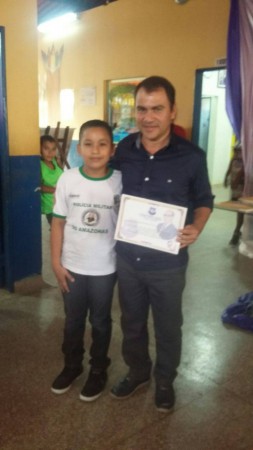 Entrega de Diploma dos alunos do 5° ano proerdianos. 