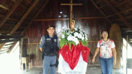 São Sebastião vai até o batalhão da polícia militar. 